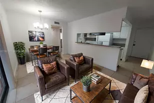 4463 Treehouse Ln, Tamarac, FL 33319 - Photo 2