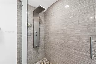 253 N Coconut Ln, Miami Beach, FL 33139 - Photo 18