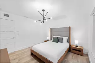 253 N Coconut Ln, Miami Beach, FL 33139 - Photo 32