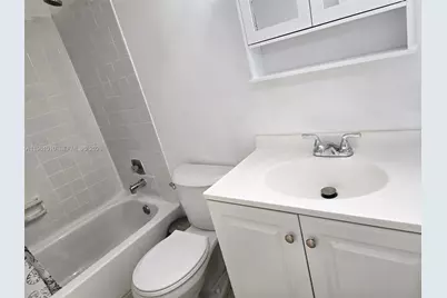 5921 Washington St #124, Hollywood, FL 33023 - Photo 32