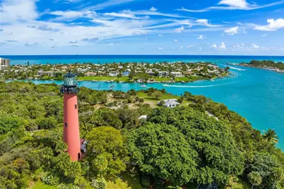 219 Colony Rd, Jupiter Inlet Colony, FL 33469 - Photo 1