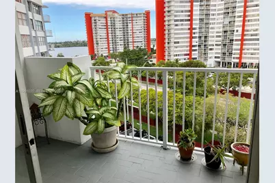 1300 NE Miami Gardens Dr #804E, Miami, FL 33179 - Photo 6