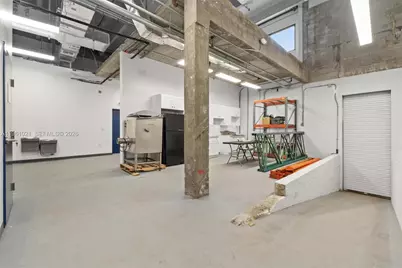 8000 NW 68th St, Medley, FL 33166 - Photo 20