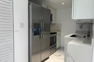 8609 SW 68th Ct, Pinecrest, FL 33143 - Photo 16