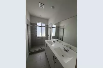 679 SE 13th St Cir #679, Homestead, FL 33034 - Photo 12