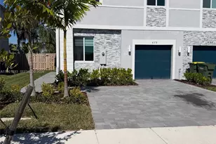 679 SE 13th St Cir, Homestead, FL 33034 - Photo 1