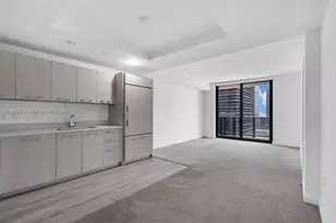 45 SW 9th St, Miami, FL 33130 - Photo 8