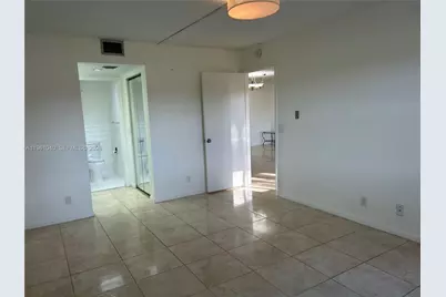 100 SW 130th Ter #109C, Pembroke Pines, FL 33027 - Photo 32