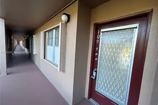 100 SW 130th Terrace, Pembroke Pines, FL 33027 - Photo 8