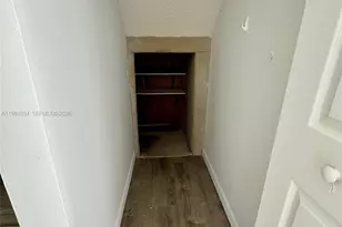 15430 NW 12th Ct, Pembroke Pines, FL 33028 - Photo 20