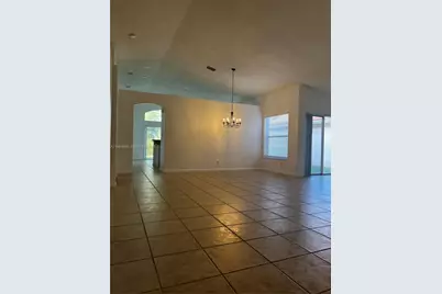 5033 Prairie Dunes Village Cir #5033, Lake Worth, FL 33463 - Photo 2
