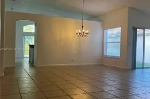 5033 Prairie Dunes Village Cir, Lake Worth, FL 33463 - Photo 2