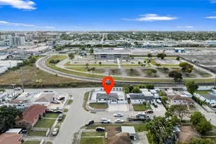 8300 NW 35th Pl, Miami, FL 33147 - Photo 34