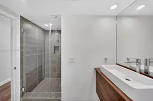 245 Michigan Ave, Miami Beach, FL 33139 - Photo 14