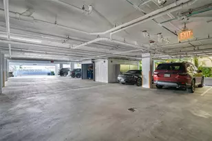 245 Michigan Ave, Miami Beach, FL 33139 - Photo 32