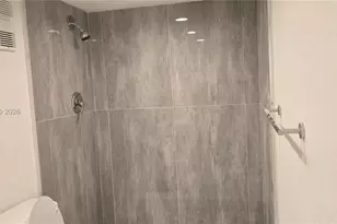 1200 St Charles Pl, Pembroke Pines, FL 33026 - Photo 10