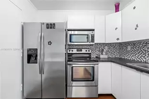 1833 S Ocean Dr, Hallandale Beach, FL 33009 - Photo 10