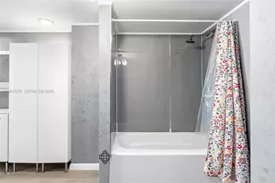 1833 S Ocean Dr, Hallandale Beach, FL 33009 - Photo 24