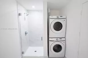 700 NE 24th St, Miami, FL 33137 - Photo 12