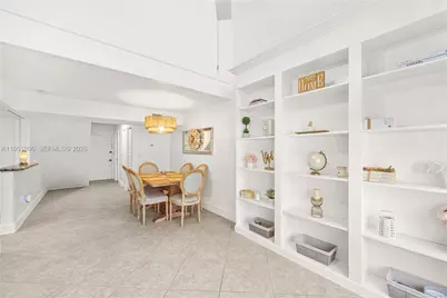 4299 N 76th Ave, Davie, FL 33024 - Photo 8