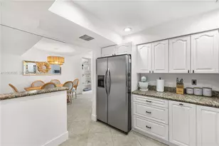 4299 N 76th Ave, Davie, FL 33024 - Photo 16