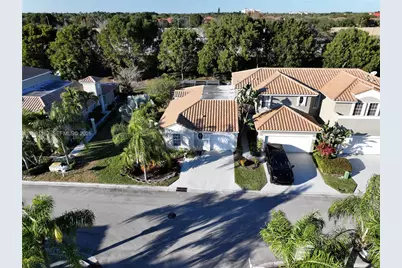 11831 NW 57th St, Coral Springs, FL 33076 - Photo 2