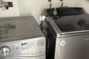 1284 NE 191, North Miami Beach, FL 33179 - Photo 10