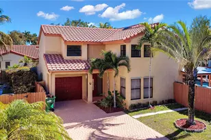 10031 SW 147th Pl, Miami, FL 33196 - Photo 2