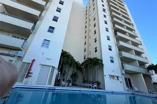 900 NE 18th Ave, Fort Lauderdale, FL 33304 - Photo 16