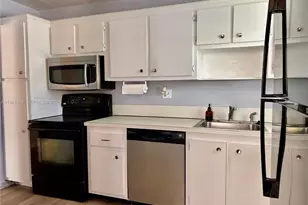 2761 Taft St, Hollywood, FL 33020 - Photo 6