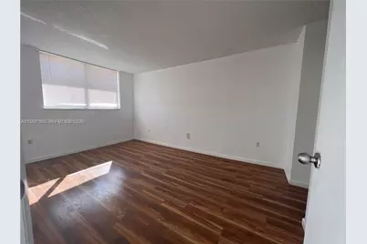 16465 NE 22nd Ave #618, North Miami Beach, FL 33160 - Photo 4