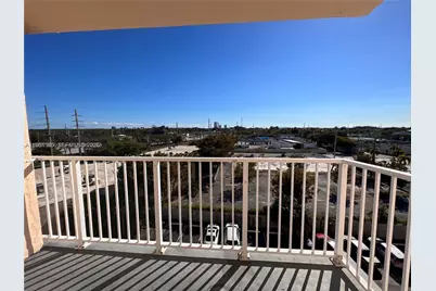 16465 NE 22nd Ave #618, North Miami Beach, FL 33160 - Photo 2