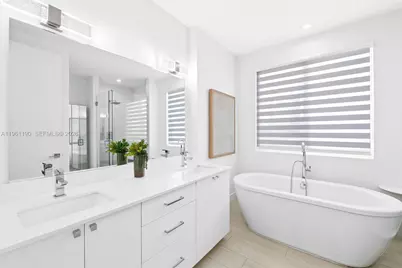 811 NE 17th Way, Fort Lauderdale, FL 33304 - Photo 18