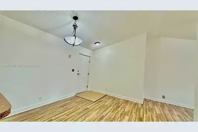 10135 W Sunrise Blvd #304, Plantation, FL 33322 - Photo 16