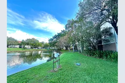 10135 W Sunrise Blvd #304, Plantation, FL 33322 - Photo 32