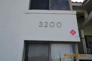 3200 NW 46th St, Oakland Park, FL 33309 - Photo 4