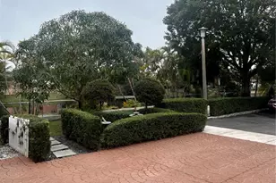 7282 Jacaranda Ln, Miami Lakes, FL 33014 - Photo 2