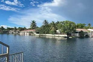 7282 Jacaranda Ln, Miami Lakes, FL 33014 - Photo 12