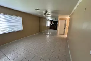 8801 SW 9th Ct, Pembroke Pines, FL 33025 - Photo 36