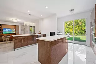 3846 W Gardenia Ave, Weston, FL 33332 - Photo 4