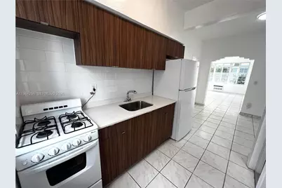 1132 Pennsylvania Ave #3, Miami Beach, FL 33139 - Photo 12