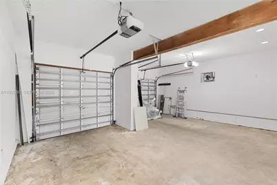 20205 W Oak Haven Cir, Miami, FL 33179 - Photo 26