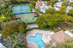 20205 W Oakhaven Cir, Miami, FL 33179 - Photo 28