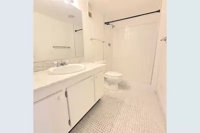 1200 NE Miami Gardens Dr #213W, Miami, FL 33179 - Photo 12