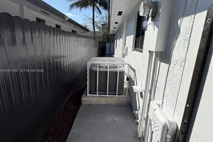 18940 SW 113th Ct, Miami, FL 33157 - Photo 4