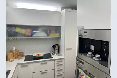 5005 Collins Ave #212, Miami Beach, FL 33140 - Photo 6