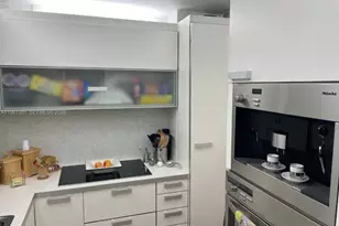 5005 Collins Ave, Miami Beach, FL 33140 - Photo 6