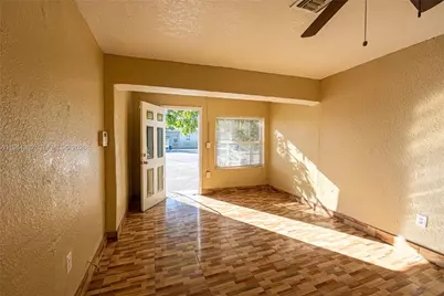 4719 NW 32nd Ave, Miami, FL 33142 - Photo 6