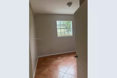 329 NW 11th Ave, Miami, FL 33128 - Photo 10