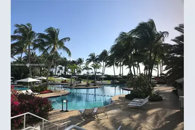 100 S Pointe Dr #604, Miami Beach, FL 33139 - Photo 32